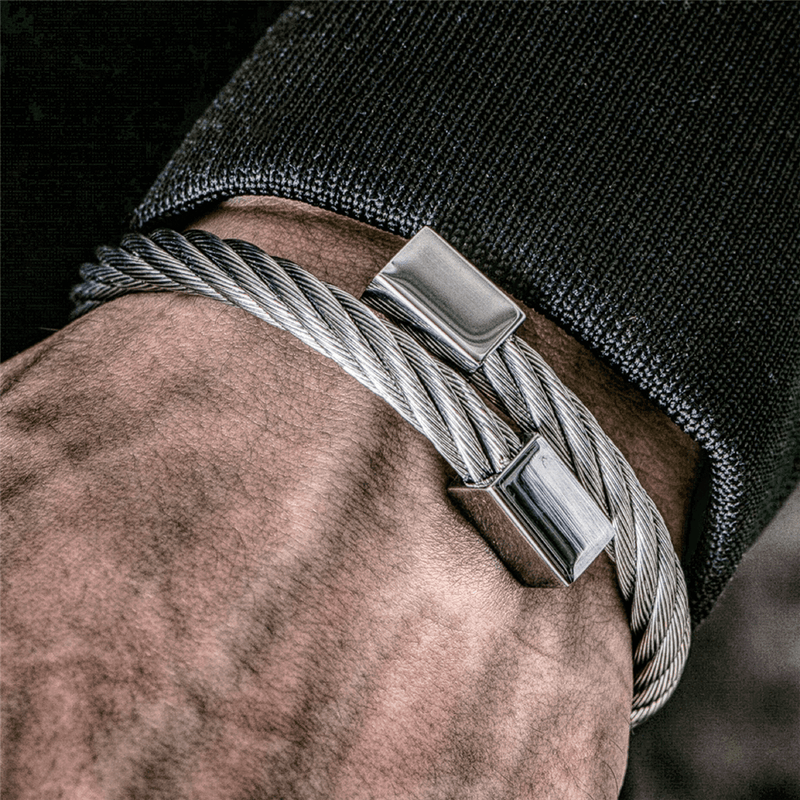 Arc wrap leather bracelet