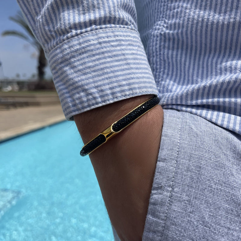 caligio Caligio Men Bracelets Infinity Black Stingray Golden Cuff Bracelets for Men - Infinity Black Stingray Golden | Caligio small gift  cheap gift for men  shackle bracelet mens anchor bracelet