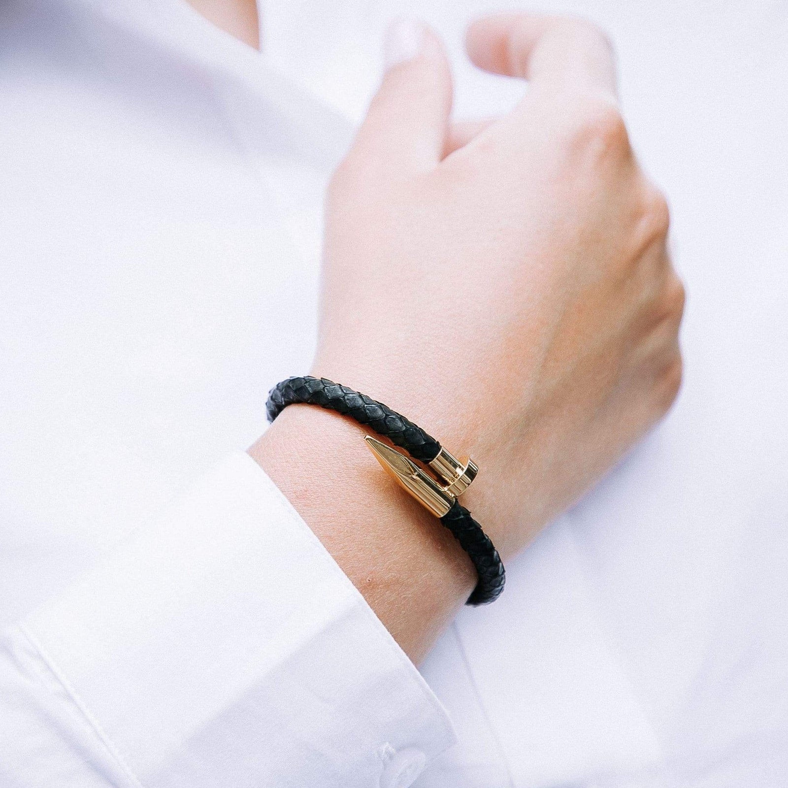 Exotic Leather Bracelet For Women with Original Design | Black
