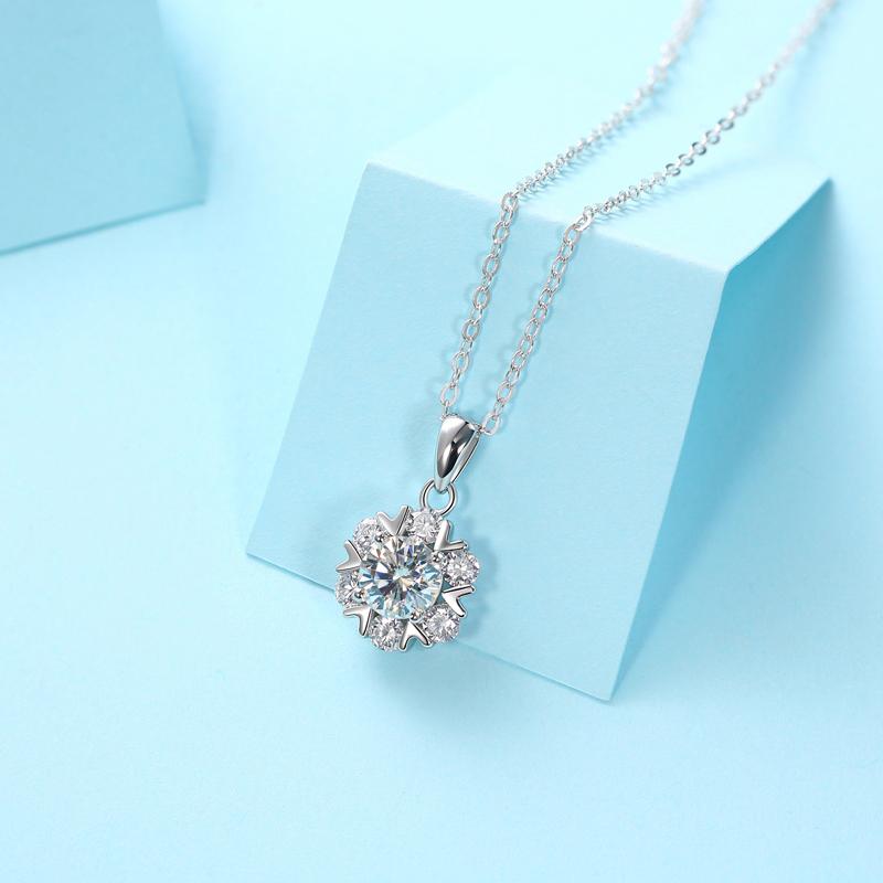 caligio Women Necklace Necklaces NEW YORK